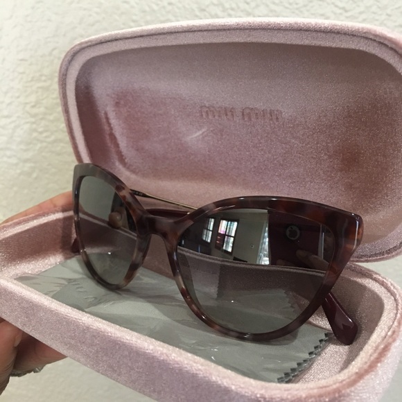 Fancy Miu Bordeaux Acetate Sunglasses - Picture 5 of 10